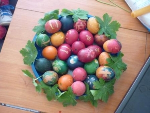 Писането на яйца дава вяра на майки и деца