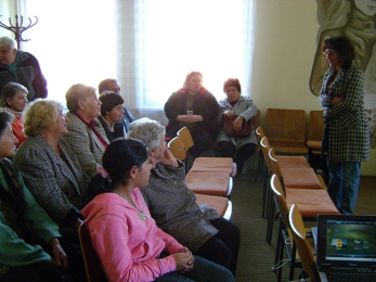 Кампанията по Приемна грижа на Комплекса за социални услуги за деца и семейства продължава