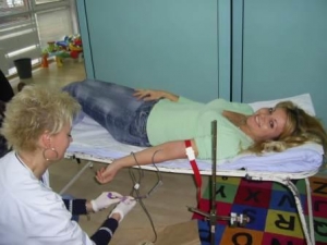 Акция за безвъзмездно и доброволно кръводаряване, посветена на Деня на християнското семейство в КСУДС